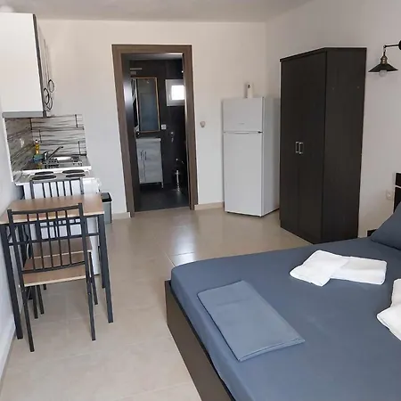 Summer Escape פרספורוס