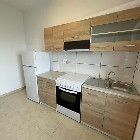 Summer Escape פרספורוס