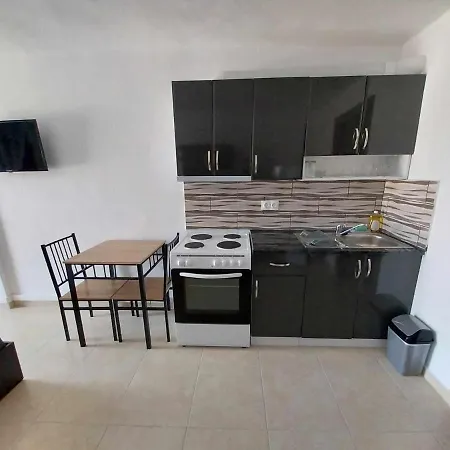 Summer Escape Παράσπορος